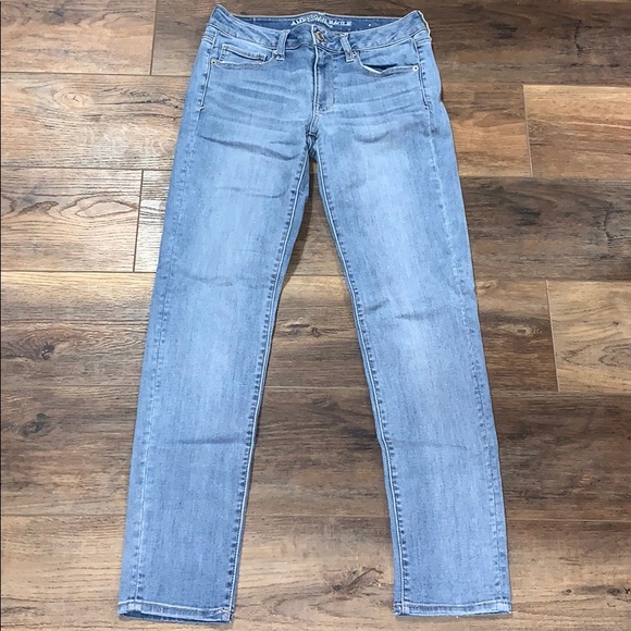 American Eagle Outfitters Denim - American Eagle Light Wash Skinny Jeans